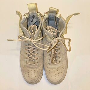 Nike SF AF1 MidFossil Sail